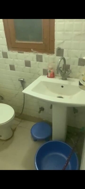 Attached Bathroom in 2 BHK Builder Floor at Malviya Nagar – for Rent