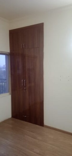 Room in 2.5 BHK Apartment at Ramprastha Awho, Sector 95 – for Sale