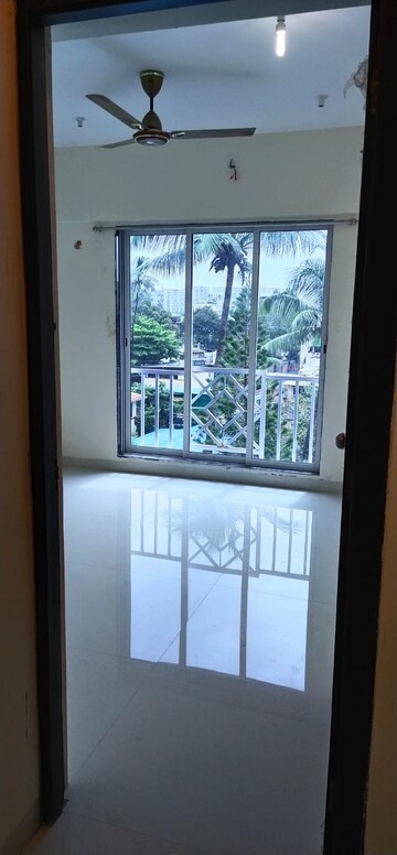 2 BHK Apartment For Rent in Kalina