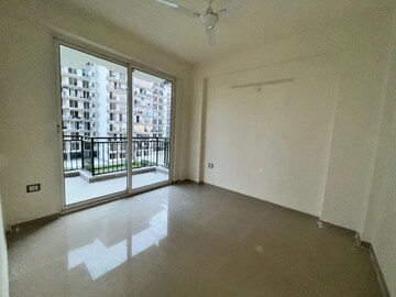 Room in 3 BHK Apartment at ROF Aalayas Phase 2, Sector 102 – for Rent