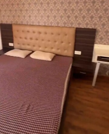 Room in 2 BHK Independent House at Jankipuram – for Rent