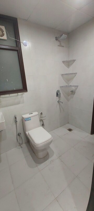Attached Bathroom in 2 BHK Builder Floor at Sector 27 – for Rent