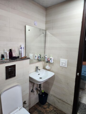 Attached Bathroom in 2 BHK Builder Floor at Sector 27 – for Rent