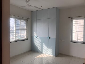 Room in 3 BHK Apartment at Jayabheri The Summit, Narsingi – for Rent