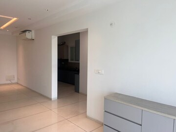 Room in 3 BHK Apartment at Jayabheri The Summit, Narsingi – for Rent