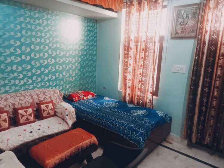 Living Room, uttam nagar 1 Bedroom 50 Sq.Yd. Builder Floor In Uttam Nagar Delhi 8502985