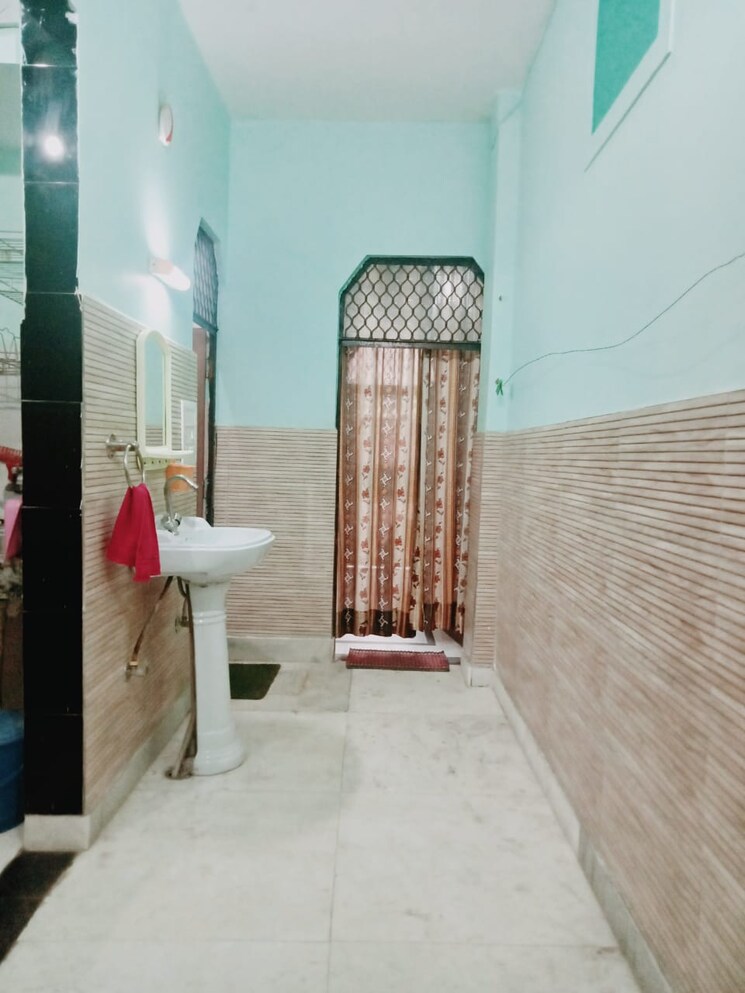 Living Room, uttam nagar 1 Bedroom 50 Sq.Yd. Builder Floor In Uttam Nagar Delhi 8502985