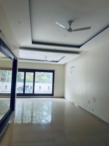 3 BHK Builder Floor For Rent in Sector 45