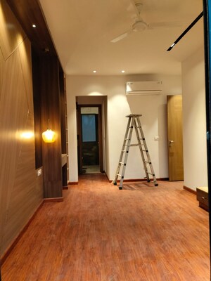 Room in 3 BHK Apartment at Sector 76 – for Sale