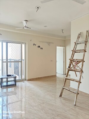 Room in 3 BHK Apartment at Conscient Hines Elevate, Sector 59 – for Sale