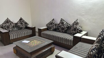 2 BHK Apartment For Rent in Vip Road