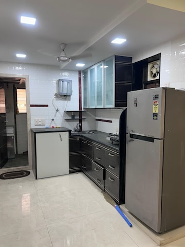 2 BHK Apartment For Rent in Chandak Cornerstone, Worli