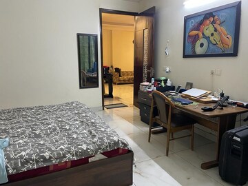 Room in 2 BHK Apartment at One Farms, Sector 47 – for Rent