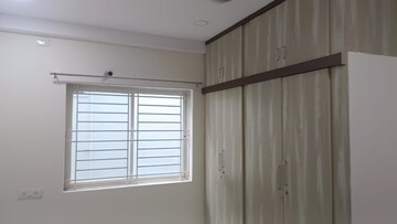 Room in 2.5 BHK Apartment at Neknampur – for Rent