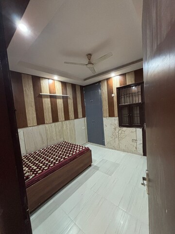 Room in 3 BHK Apartment at Sarvottam KSN Square, Vasundhara Sector 3 – for Rent