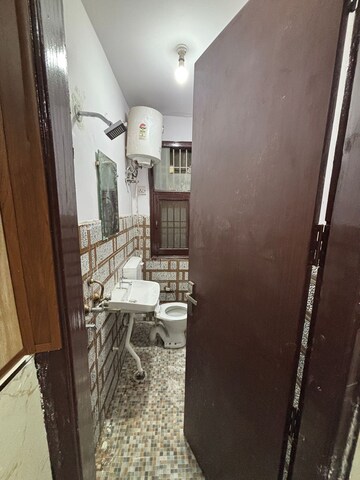 Attached Bathroom in 3 BHK Apartment at Sarvottam KSN Square, Vasundhara Sector 3 – for Rent