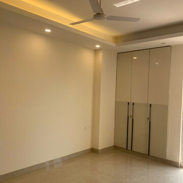 Room in 4 BHK Builder Floor at Ansal API Esencia, Sector 67 – for Sale