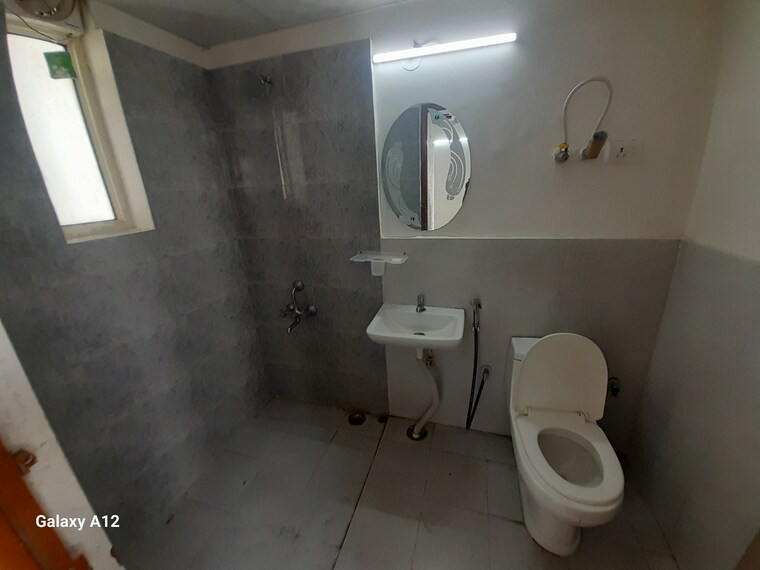Attached Bathroom, suncity-avenue-76 2 Bedroom 735 Sq.Ft. Apartment In Sector 76 Gurgaon 8503284