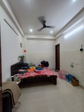 Room in 3 BHK Independent House at Ansal Plaza Sector-23, Sector 23 – for Rent