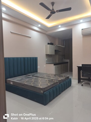 Room in 1 RK Apartment at Tapasya One, Sector 53 – for Rent