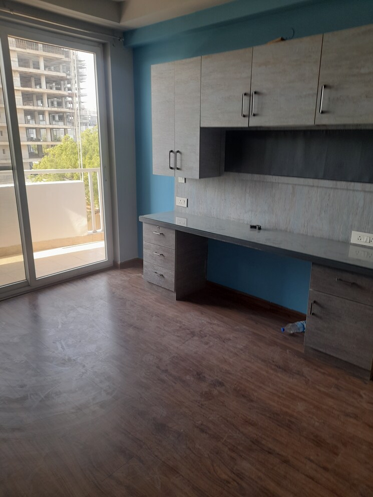 Room, krisumi-waterfall-residences 3 Bedroom 2538 Sq.Ft. Apartment In Sector 36a Gurgaon 8503357