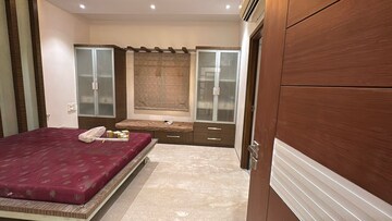 Bedroom in 5 BHK Villa at Financial District – for Rent