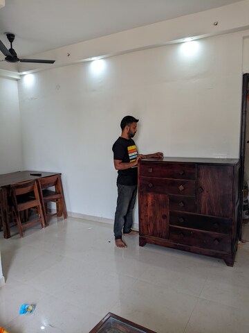 Room in 2 BHK Apartment at Signature The Millennia 2, Sector 37d – for Rent