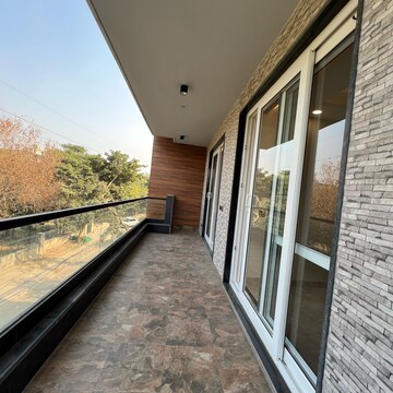 Balcony in 3.5 BHK Builder Floor at Sector 23 – for Rent