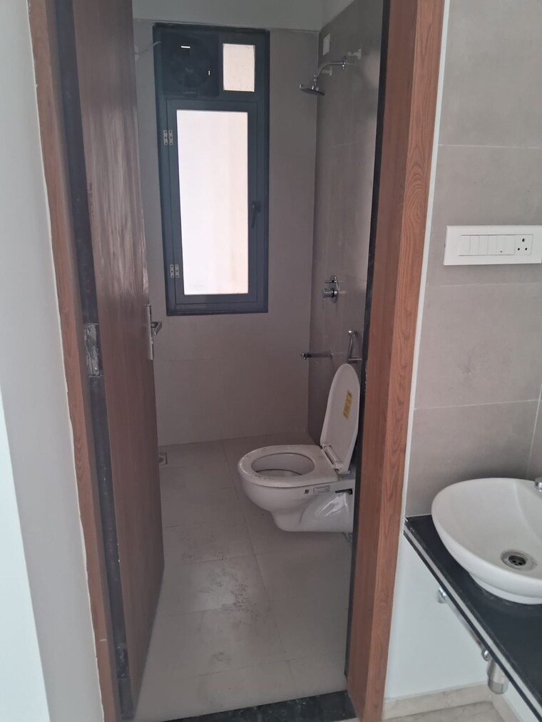Bathroom, vision-aristo 2 Bedroom 734 Sq.Ft. Apartment In Ravet Pune 8503400