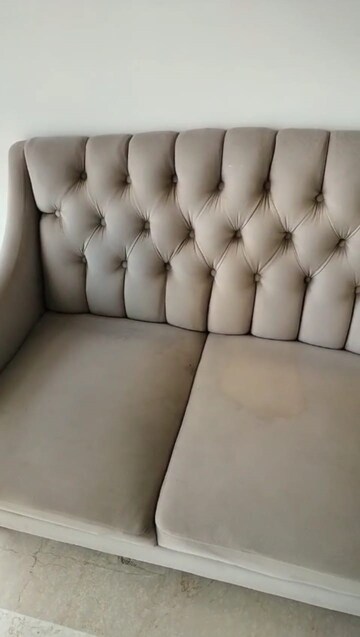  2 BHK Apartment at Parel – for Rent