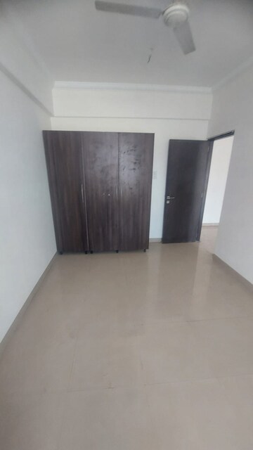  3 BHK Apartment at Satellite Tower, Goregaon East – for Rent