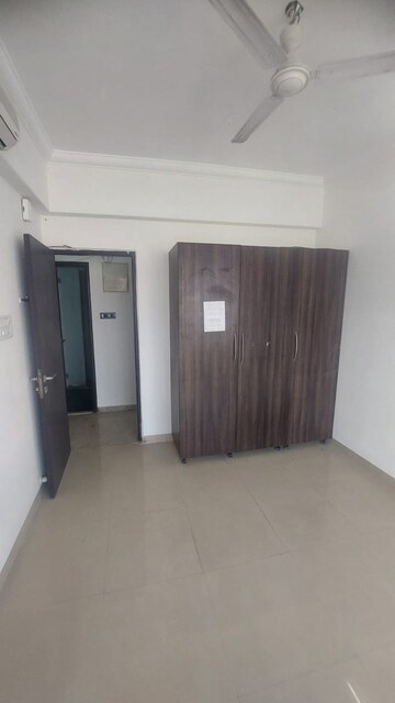 3 BHK Apartment – Exterior View View at Satellite Tower, Goregaon East - for Rent