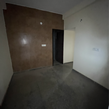 1 RK Apartment For Rent in Srishti Greenfield Homes, Sector 42