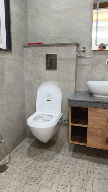 Attached Bathroom in 2 BHK Builder Floor at Govindpuri – for Rent