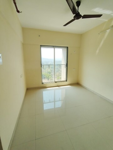 Room in 1 BHK Apartment at Vihang Valley Phase 3, Kasarvadavali – for Rent