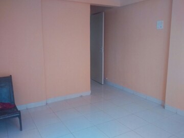 Room in 2 BHK Apartment at Premier Kailash Tower, Powai – for Rent