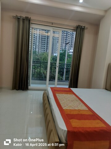 Room in 1 BHK Apartment at FAOA, Sector 53 – for Rent