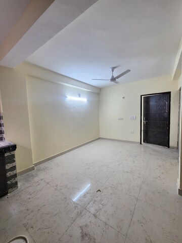 Room in 3 BHK Builder Floor at Chattarpur – for Rent