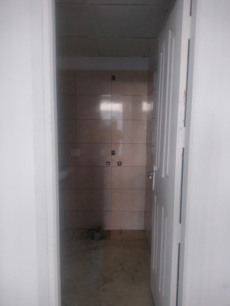 Bathroom, adore-happy-homes-grand 3 Bedroom 840 Sq.Ft. Apartment In Sector 85 Faridabad 8503659