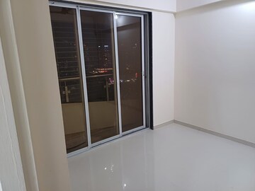 Room in 2 BHK Apartment at Aurum Q Islands, Ghansoli – for Rent