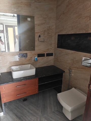 Attached Bathroom in 3.5 BHK Builder Floor at Sushant Tower, Sector 56 – for Rent