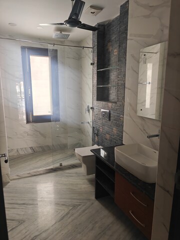 Attached Bathroom in 3.5 BHK Builder Floor at Sushant Tower, Sector 56 – for Rent