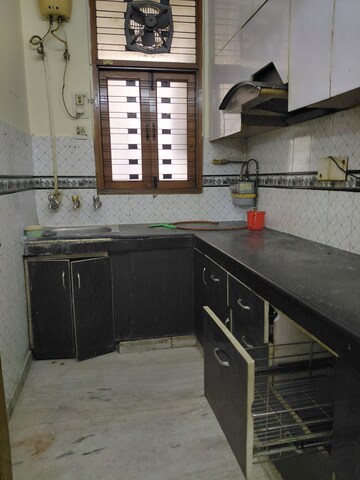 Kitchen in 2 BHK Apartment at Janakpuri – for Rent