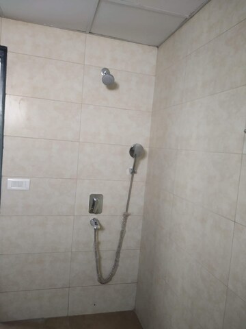Attached Bathroom in 4 BHK Apartment at Tata Primanti-Executive Apartments, Sector 72 – for Rent