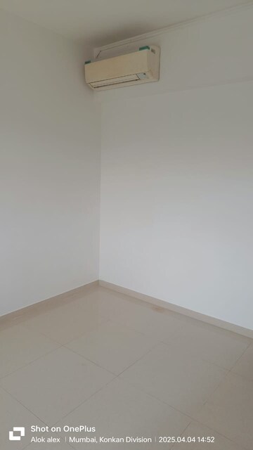 Room in 2 BHK Apartment at Kanakia Rainforest, Andheri East – for Rent