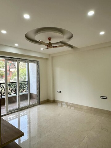 Room in 2 BHK Apartment at Ansal Height 86, Sector 86 – for Rent