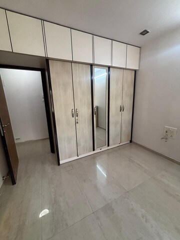 Room in 2 BHK Apartment at K Raheja Vihar, Powai – for Rent