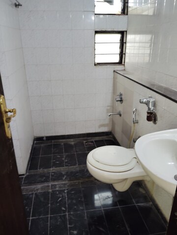 Attached Bathroom in 3 BHK Apartment at Meenakshi Apartment, Goregaon East – for Rent