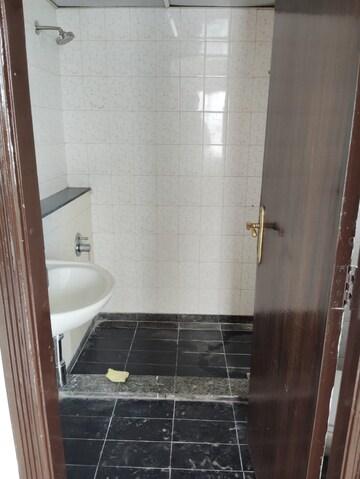  3 BHK Apartment at Meenakshi Apartment, Goregaon East – for Rent