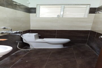 Attached Bathroom in 1 RK Apartment at Begumpet – for Rent